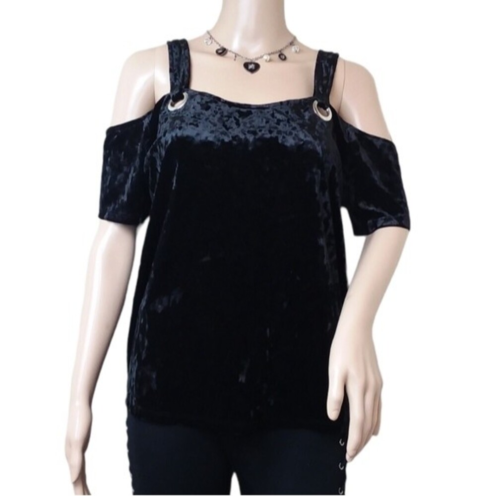 Rock & Republic Velvet Cold Shoulder Top